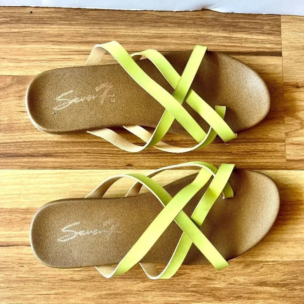 Seven7 Melbourne Slide Thong Sandals Lime Green Size 6 - Picture 1 of 8